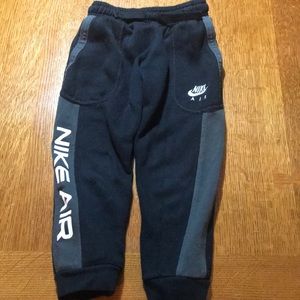 Nike Black Joggers Boys Size 5 (4-5 years)
